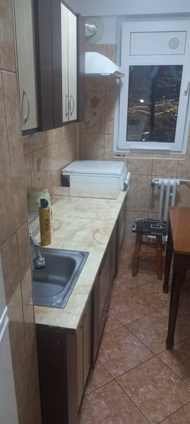 Berceni, Brancoveanu, Izvorul Oltului, etaj 1, la 15 minute de metrou